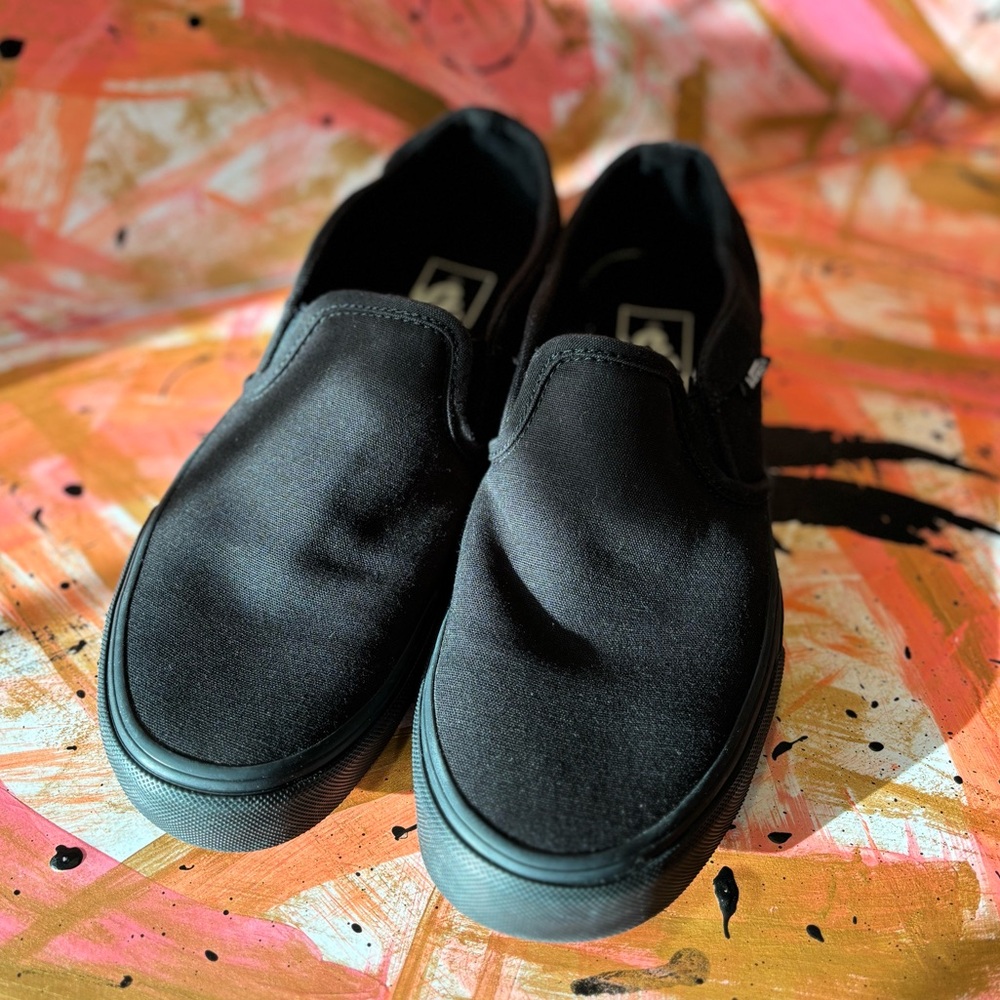 Women’s VANS Classic Slide On’s, Black